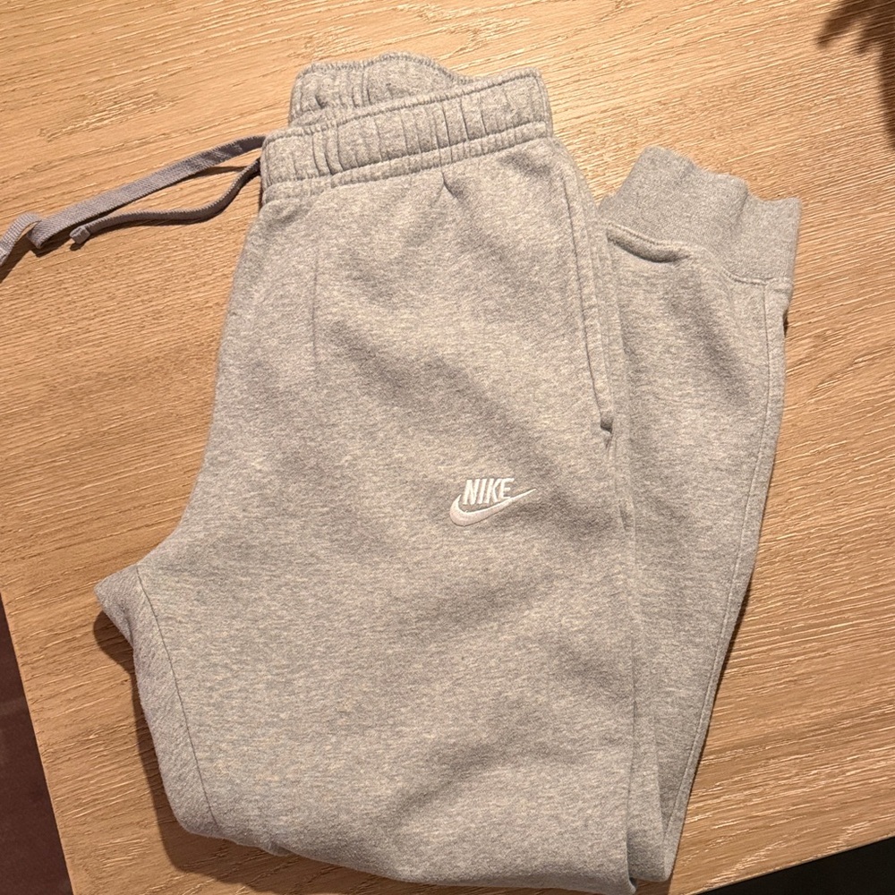 Nike Men's Gray Joggers